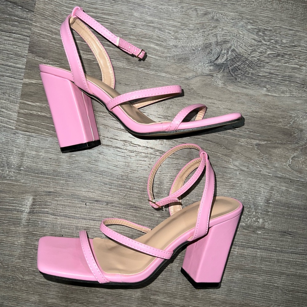 Pink heeled sandals size 6